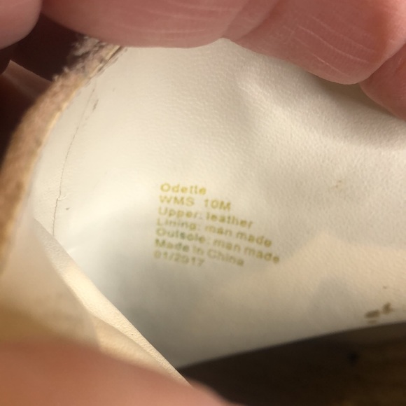 Kenneth Cole suede Odette wedges. - Picture 8 of 8